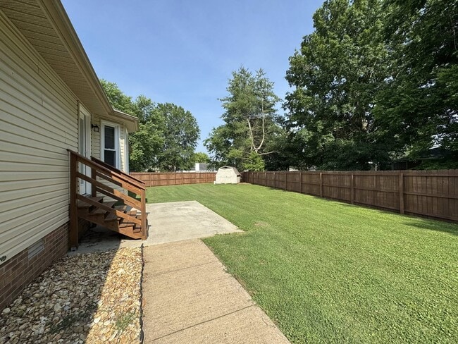 Building Photo - 110 S Dove Ct