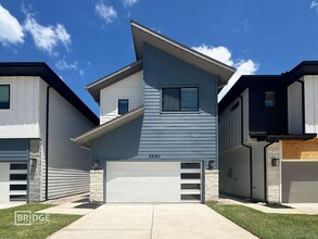 Building Photo - 33130 Willow Hts Ln