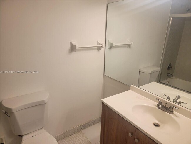 Building Photo - 3800 S Ocean Dr