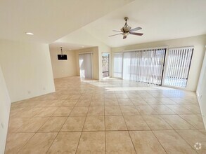 Building Photo - Long Term - Spacious & Bright 2 Bed 2 Bath...