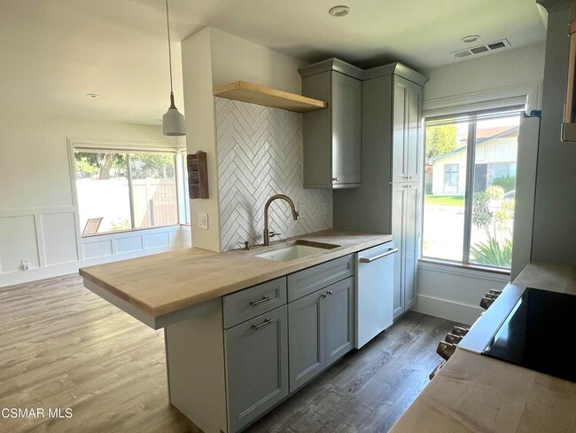 Building Photo - 1735 Orinda Ct