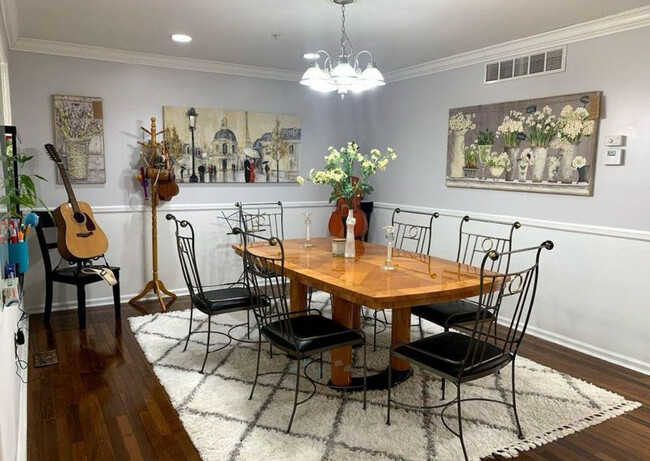 Dining room - 374 Cedar Waxwing Dr