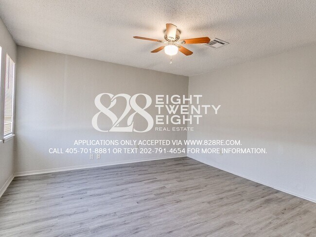 Building Photo - 1/2 OFF 1st MONTH'S RENT MOVE IN SPECIAL! AVAILABLE NOW! 2 BD/1 BATH RENTAL IN NOBLE!