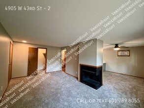 Building Photo - 4905 W 43rd St