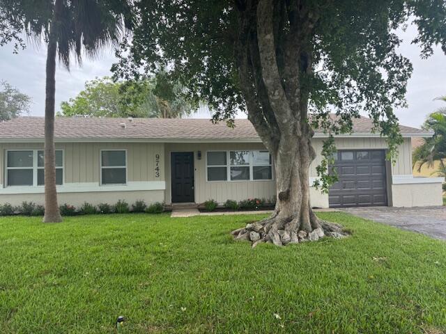 Building Photo - 9743 Saddlebrook Dr