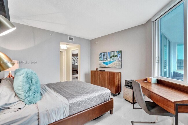 Building Photo - 325 S Biscayne Blvd