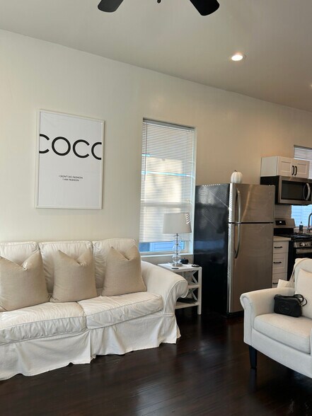 Building Photo - 3724 S Liberty St