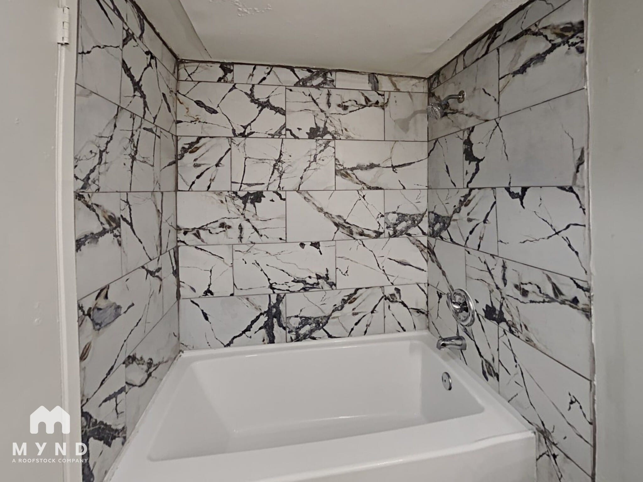 Building Photo - 3737 Longmeadow Way