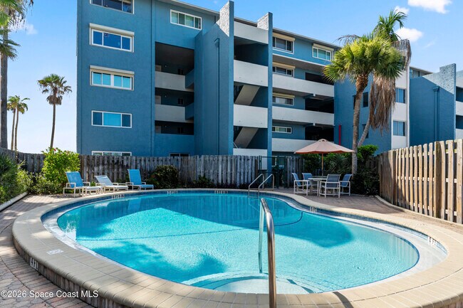 Building Photo - 5050 Ocean Beach Blvd