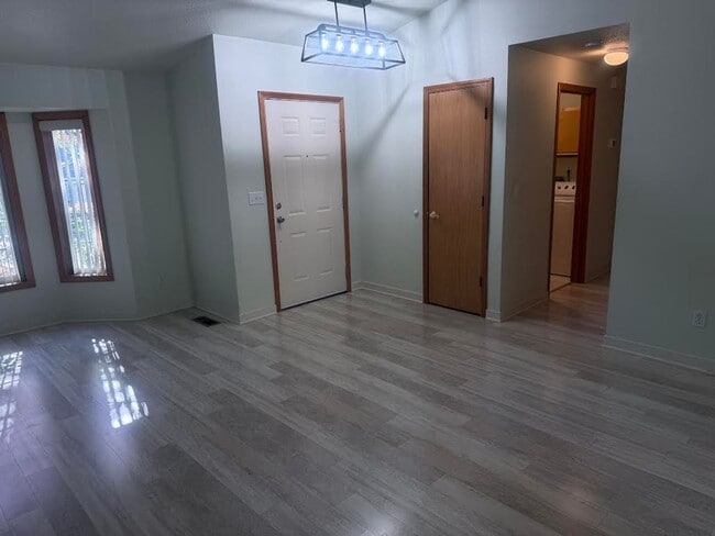 Building Photo - Updated Single Level Home in Highly Sought Sexton Mountain Neighborhood