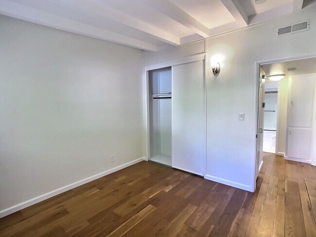 Building Photo - Saratoga 3 Bedroom House