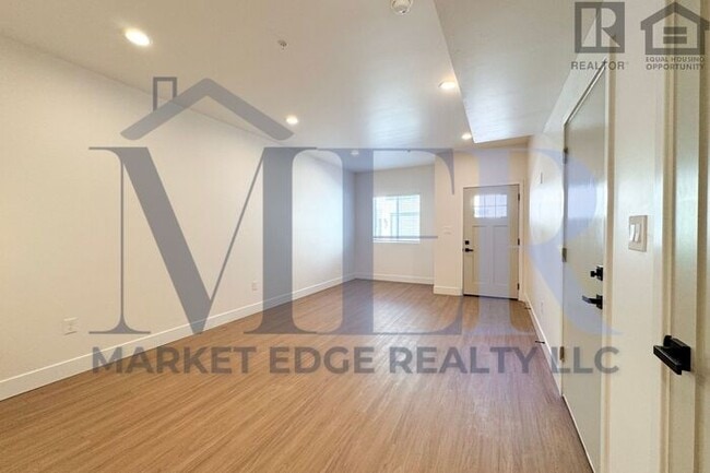 Building Photo - 3Bed/2.5Bath House in Sedona! Ready for Im...