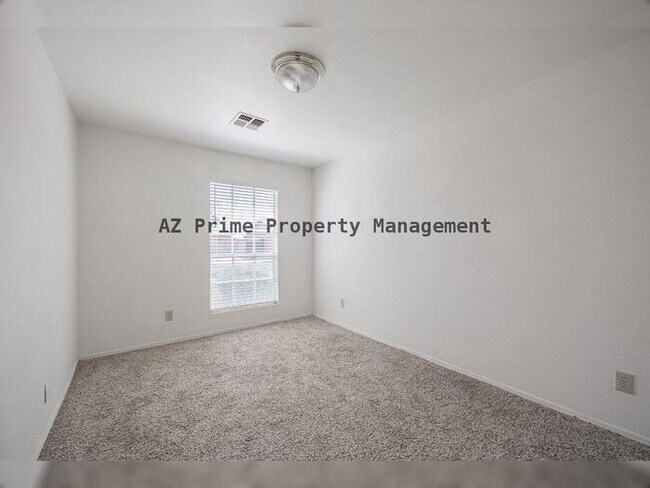 Building Photo - 4326 E Encinas Ave