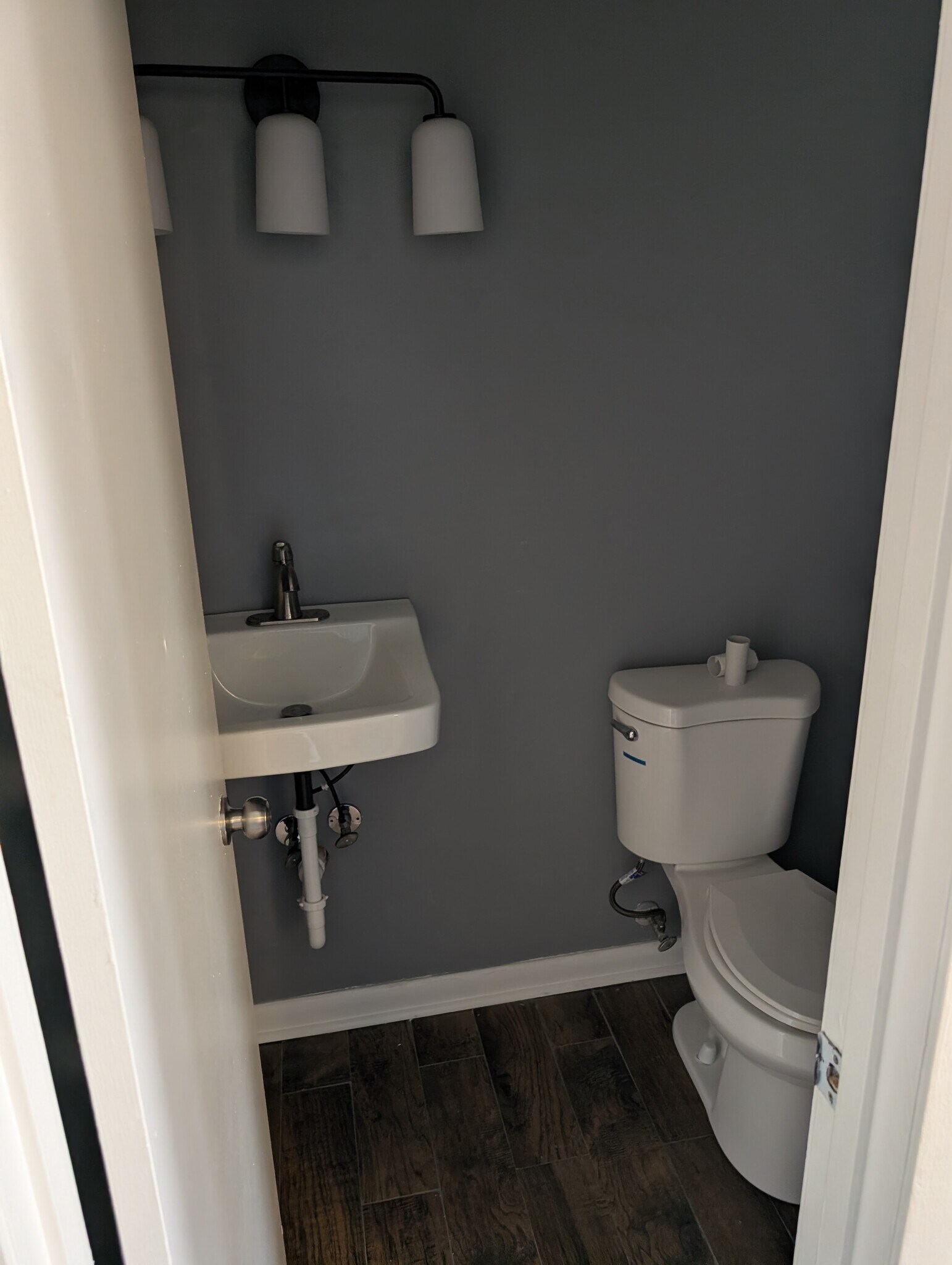 Building Photo - 1196 McArthur Dr