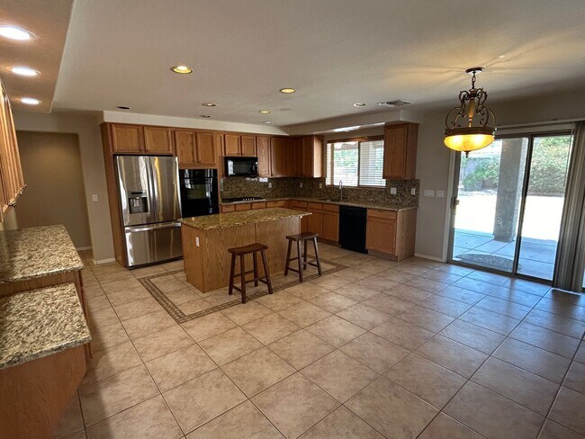 Building Photo - 13026 W Modesto Dr