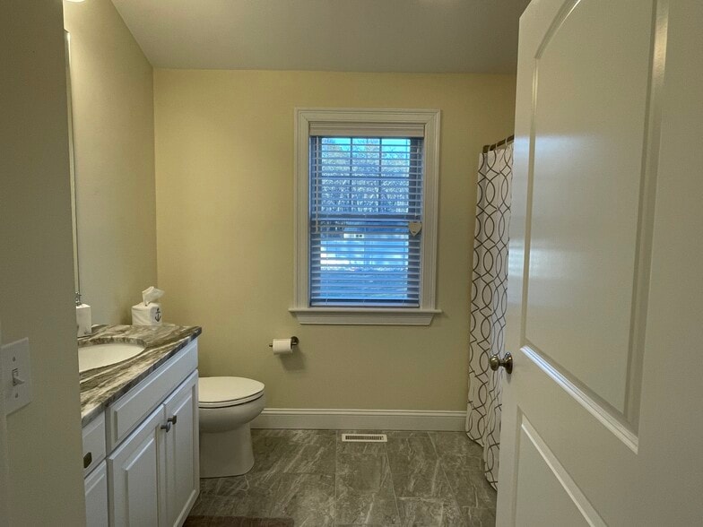 Building Photo - 32 Faiths Way