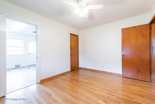 Building Photo - 2816 Milburn Ave