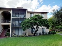 Building Photo - 201 Foxtail Dr