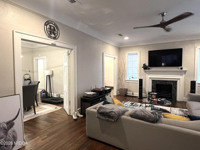 Building Photo - 171 Calloway Dr