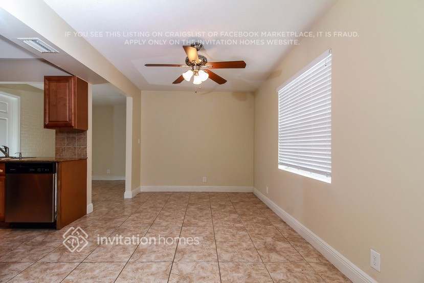 Building Photo - 7711 SW 6th Ct