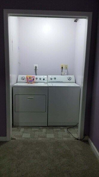 Washer/Dryer - 46824 Flower Dr