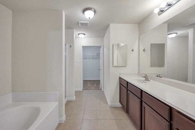 Building Photo - 7527 Fettle Ln