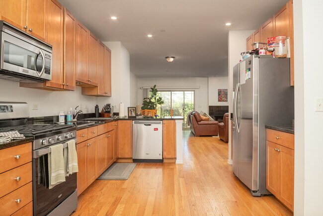 Building Photo - 152 Finstad Dr
