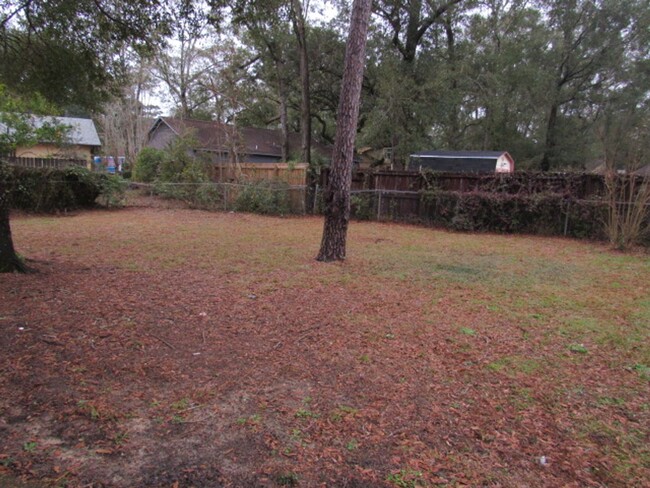 Building Photo - 7749 Deborah Dr