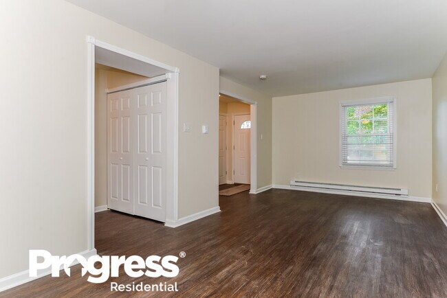 Building Photo - 508 Loch Lomond Dr