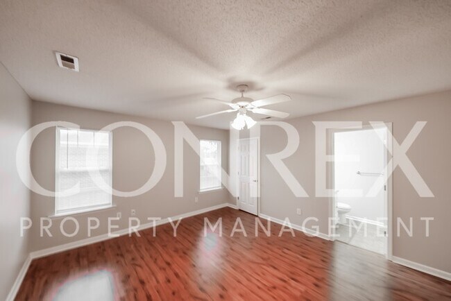 Building Photo - Fantastic 3 Bedroom