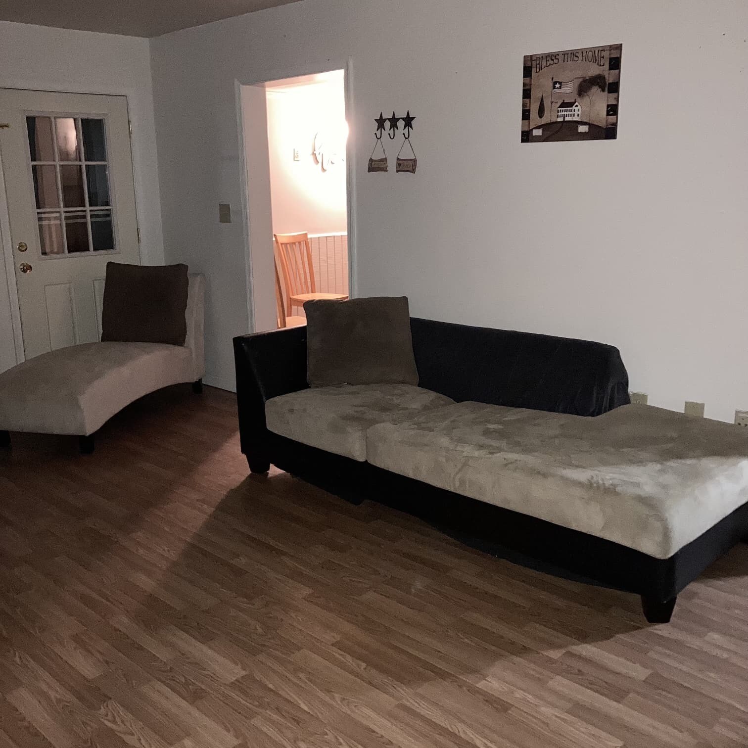 Building Photo - 1132 Shanghai Rd