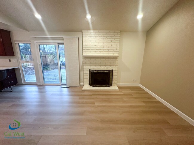 Building Photo - $4095 - Beautiful Remodeled Home on Cul-de...