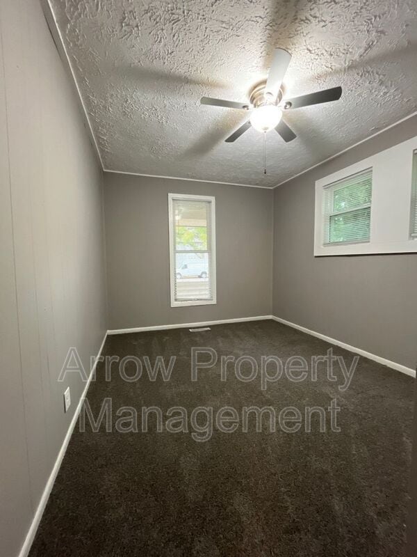 Building Photo - 445 N 25th St