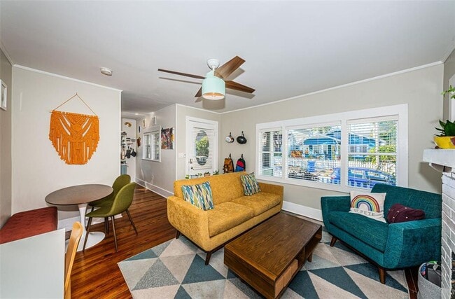 Building Photo - 1009 8th St N