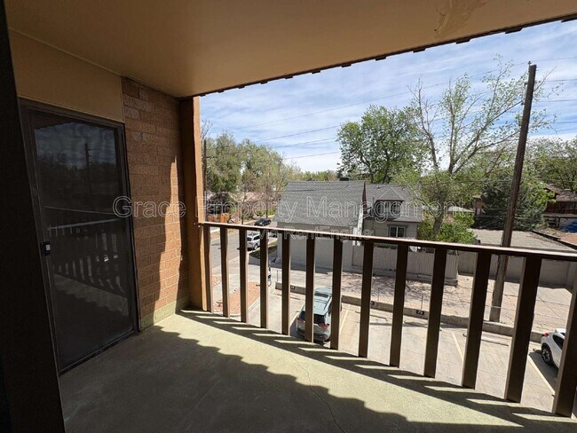 Building Photo - 400 S Lafayette St