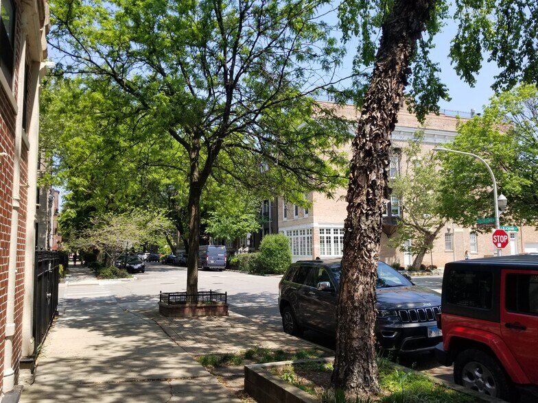 Cleveland Streetscape - 1450 N Cleveland Ave
