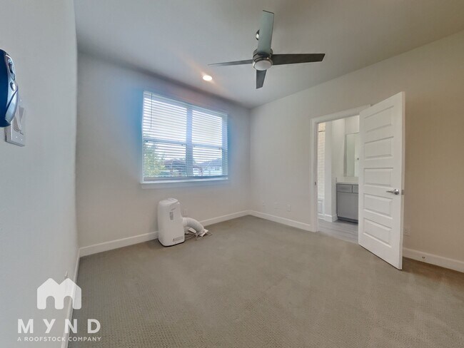 Building Photo - 353 Eado Park Cir