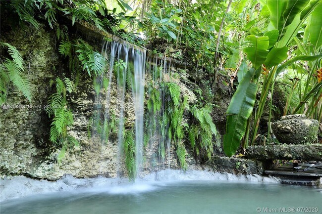 Building Photo - 6540 SW 135th Terrace