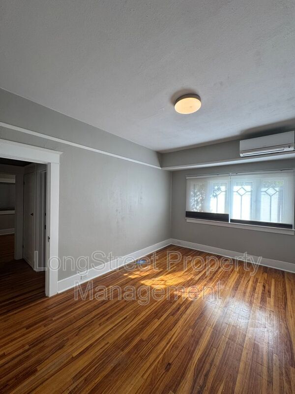 Building Photo - 129 NW 11th St