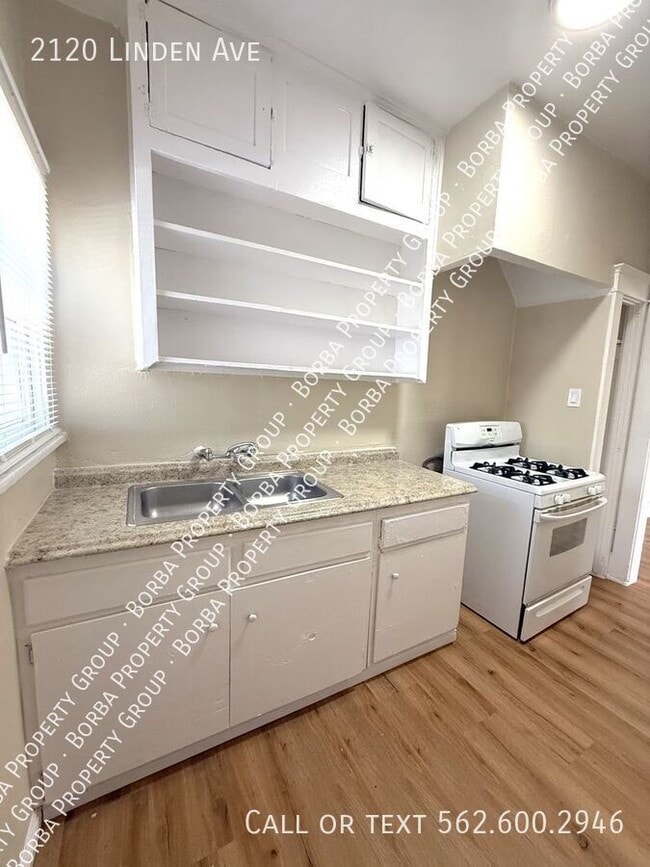 Primary Photo - 2120 Linden Ave