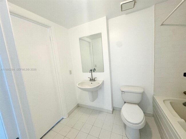 Building Photo - 690 SW 1st Ct