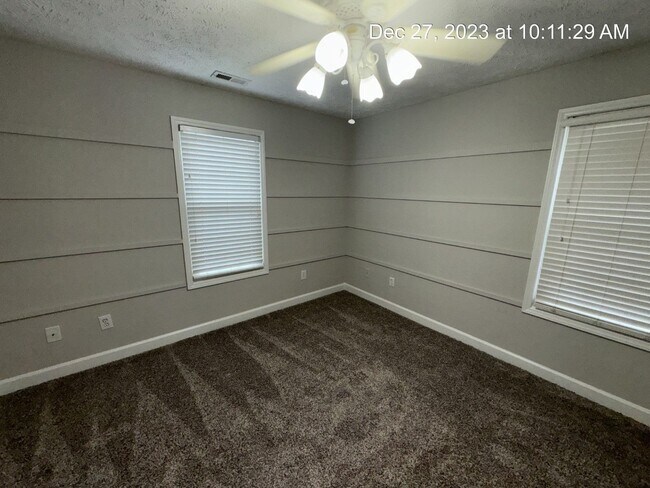 Building Photo - 332-5 Bubble Creek