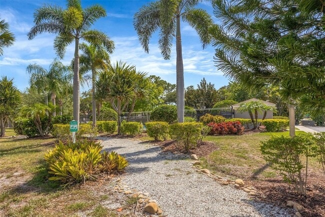 Building Photo - 6127 Bayside Key Dr