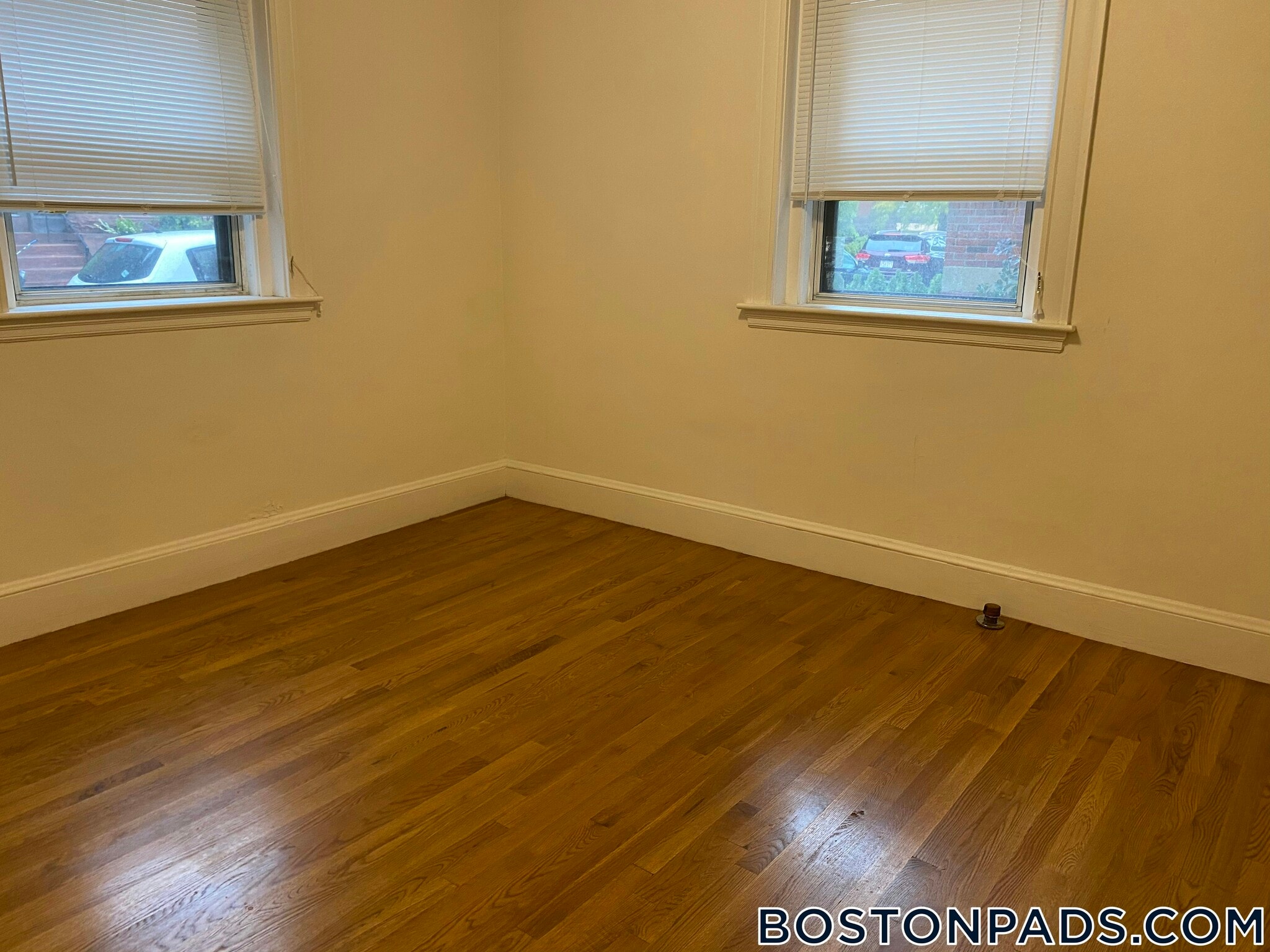 Building Photo - 16 Lakeville Rd