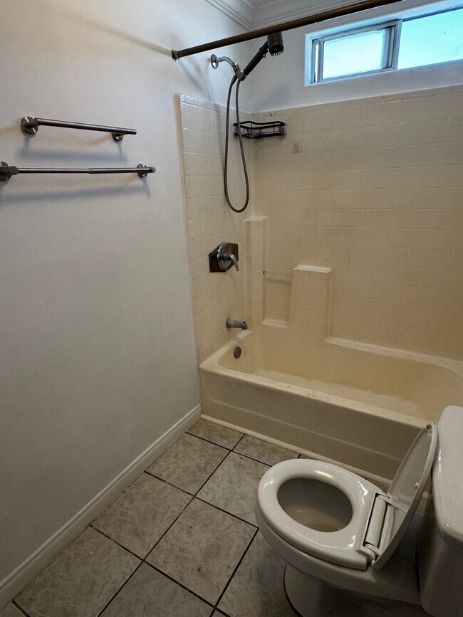 Bathroom - 11041 Leadwell St