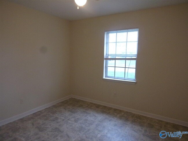 Building Photo - 14004 Hermosa Dr SW