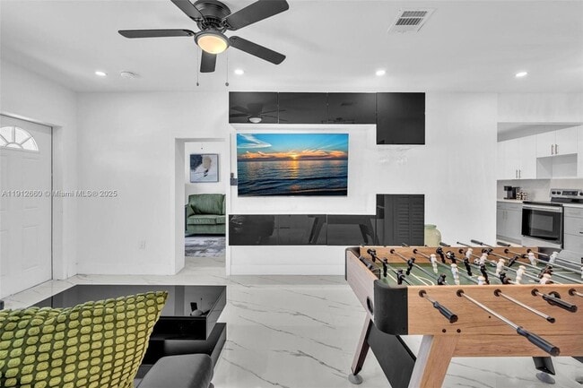 Building Photo - 797 NW 35th St