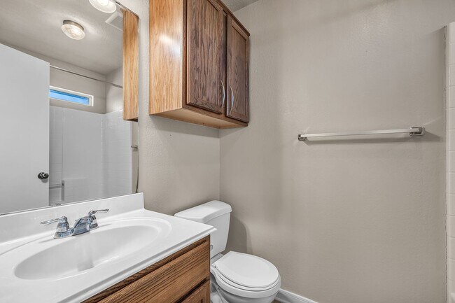 Building Photo - AUGUST 2026 MOVE IN!  Great 4 Bedroom 4 Bathroom Home