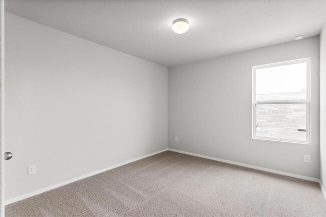 Building Photo - 2707 Totley Rd