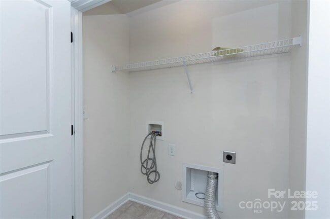 Building Photo - 7718 Sweet Fern Way